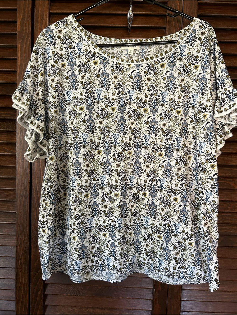 Max Studio White Floral Ruffle Sleeve Blouse with Blue & Olive